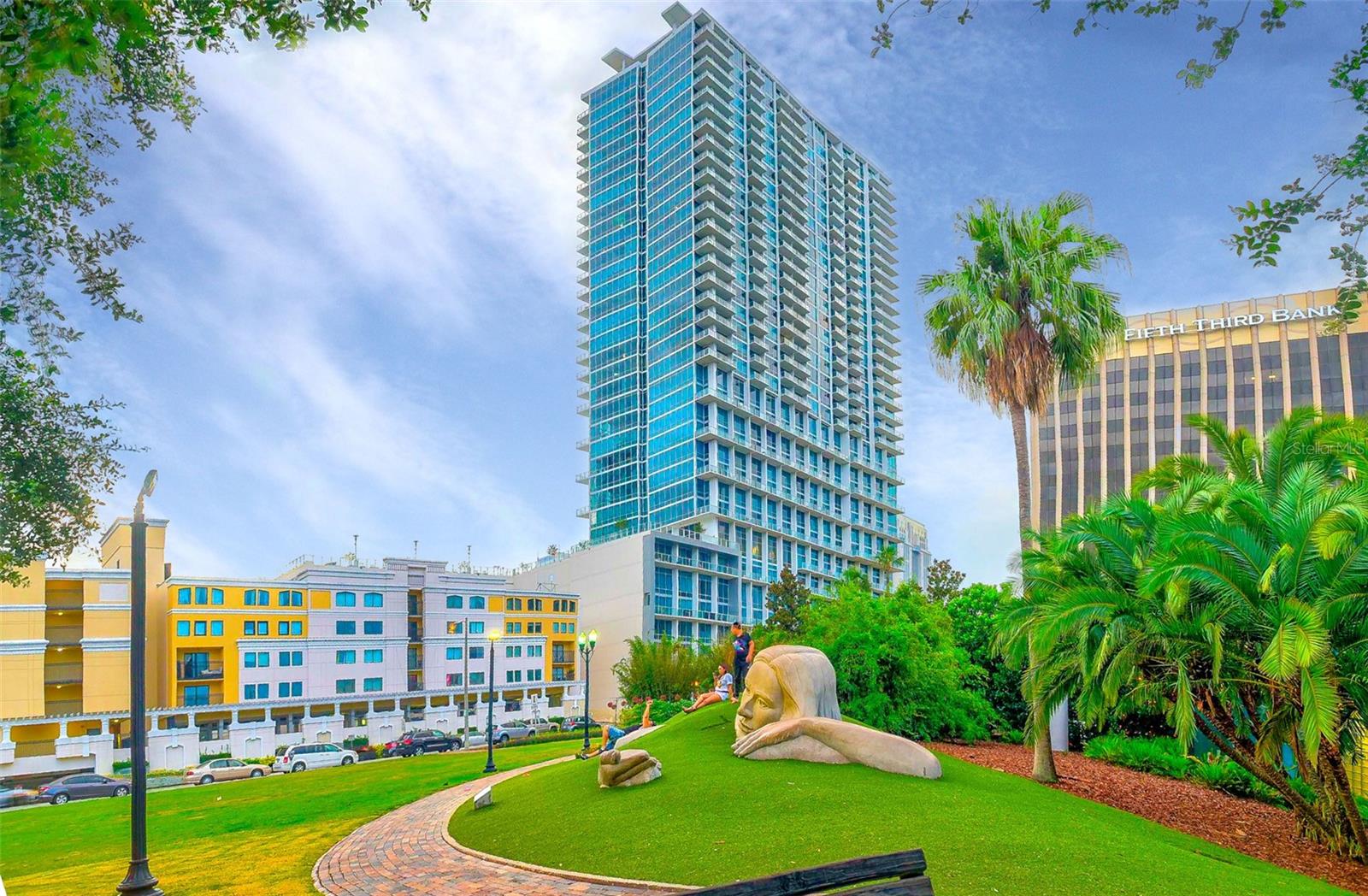 Listing photo for 150 E Robinson St #1810