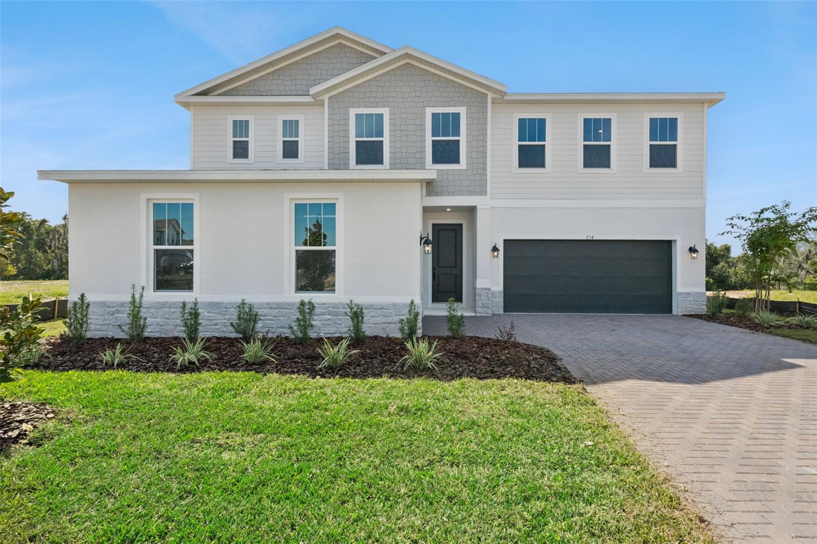Listing photo for 714 Emerald Grove Dr