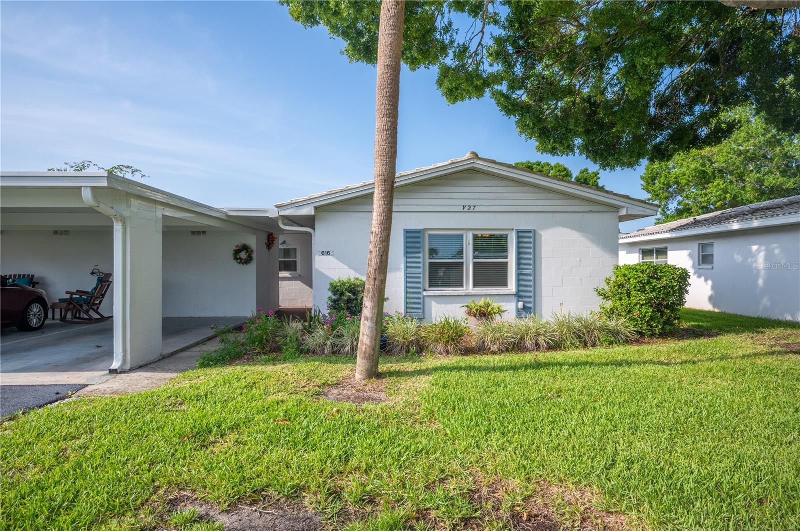 Listing photo 1 for 616 Cottage Ln #616