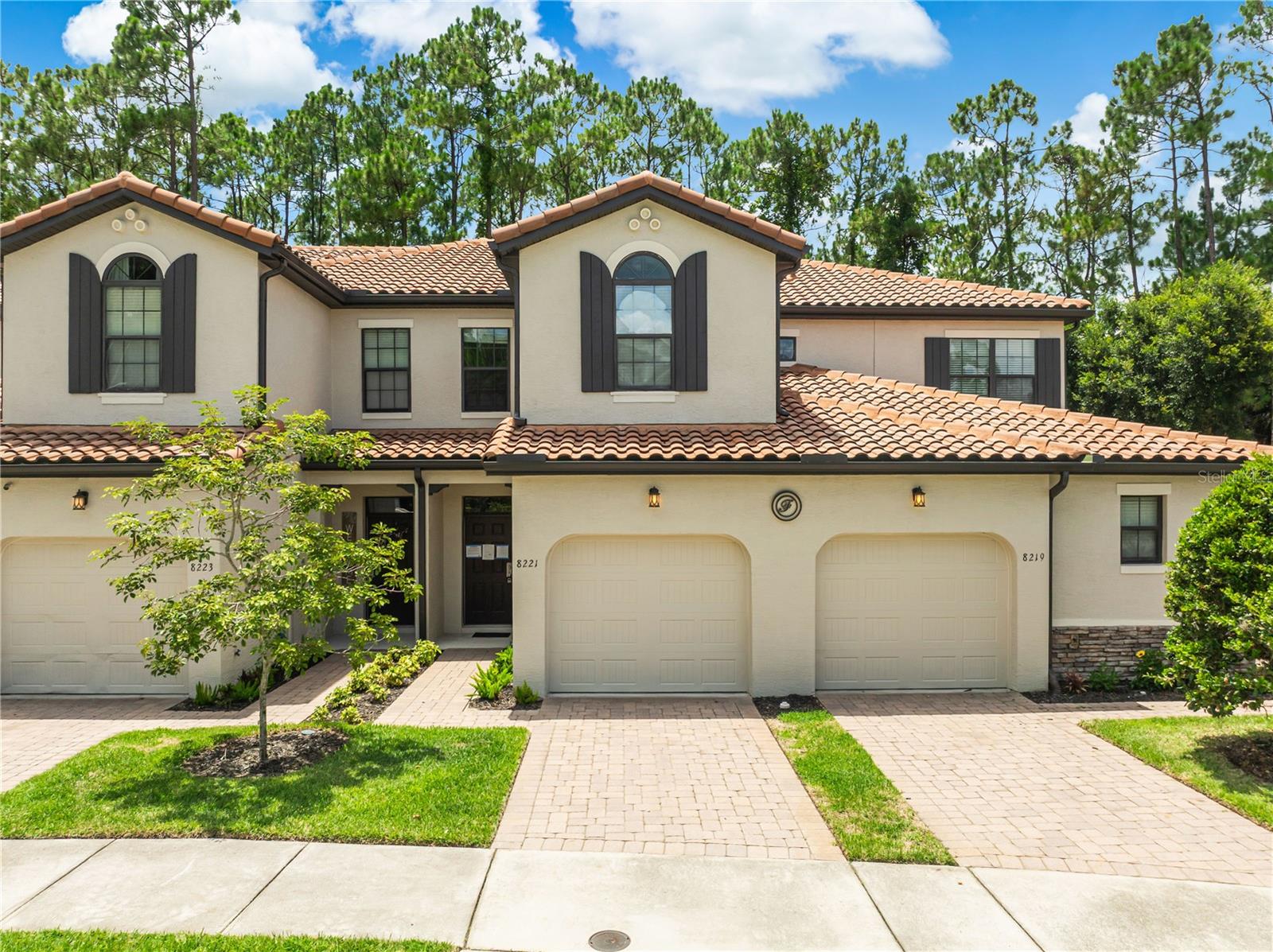 8221 ROSEVILLE ROAD