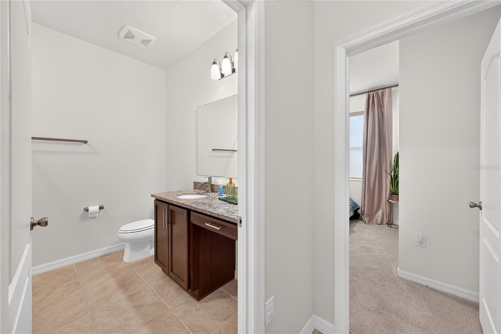 Photo 37