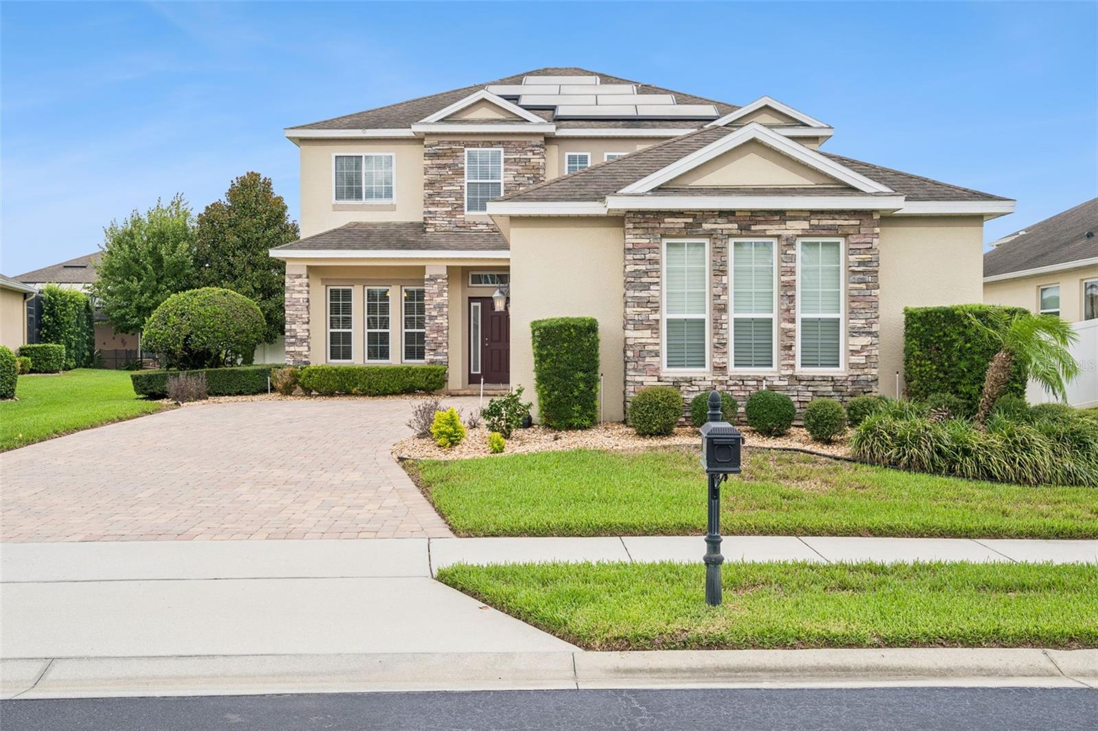 2045 SANDY GARDEN LANE
