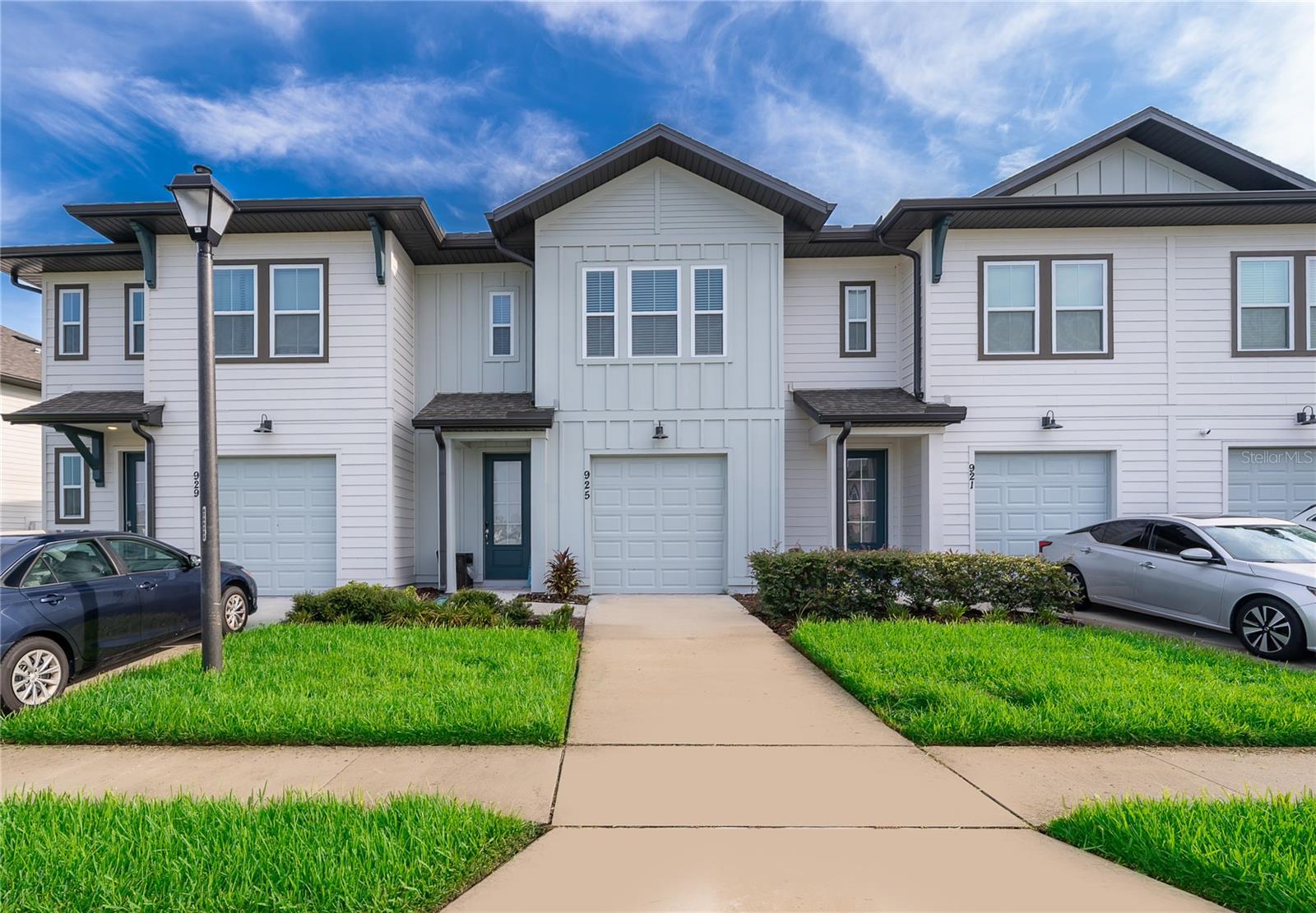 Listing photo 1 for 925 Conch Rd