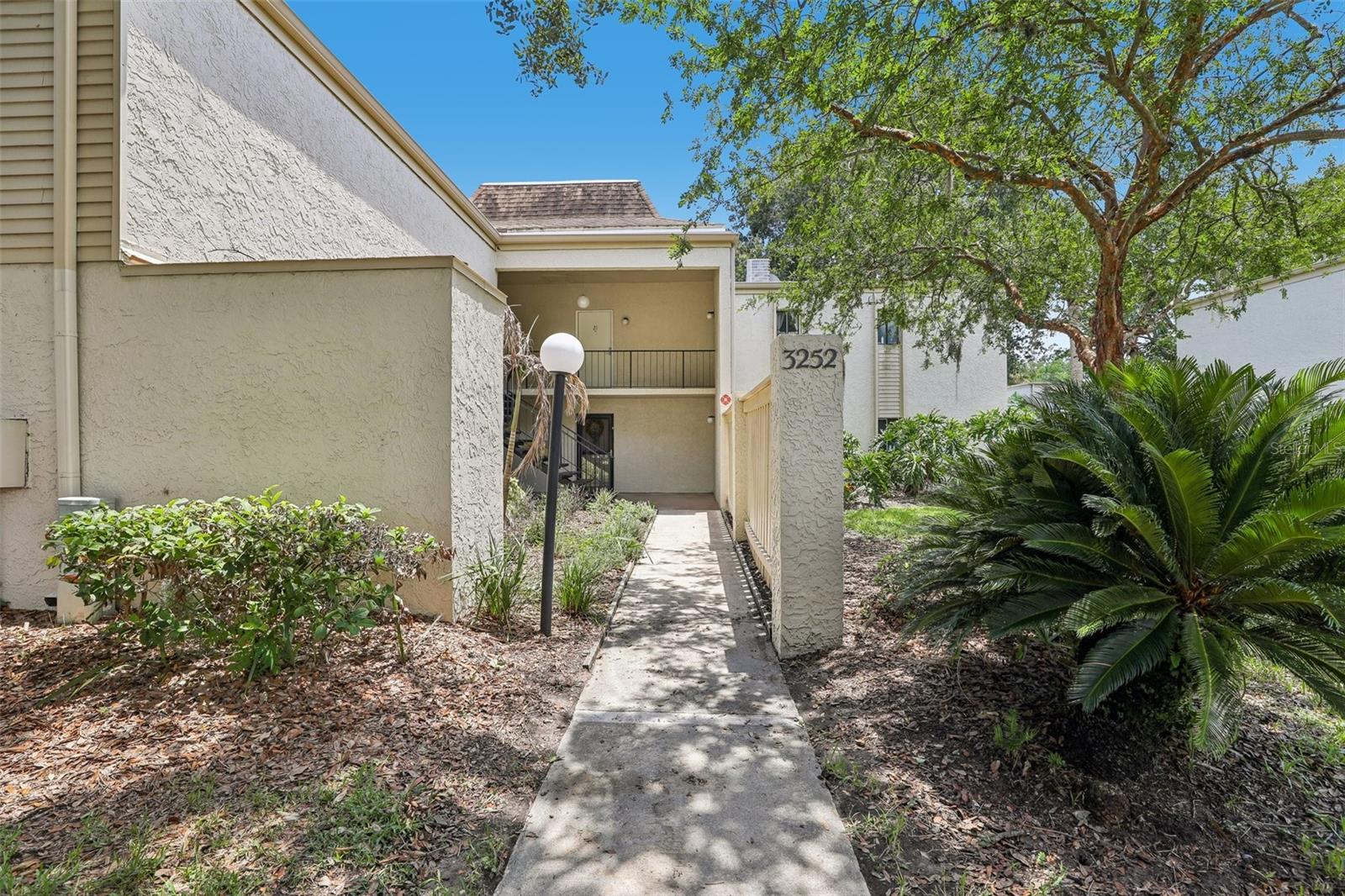 3252 S SEMORAN BOULEVARD Unit 22