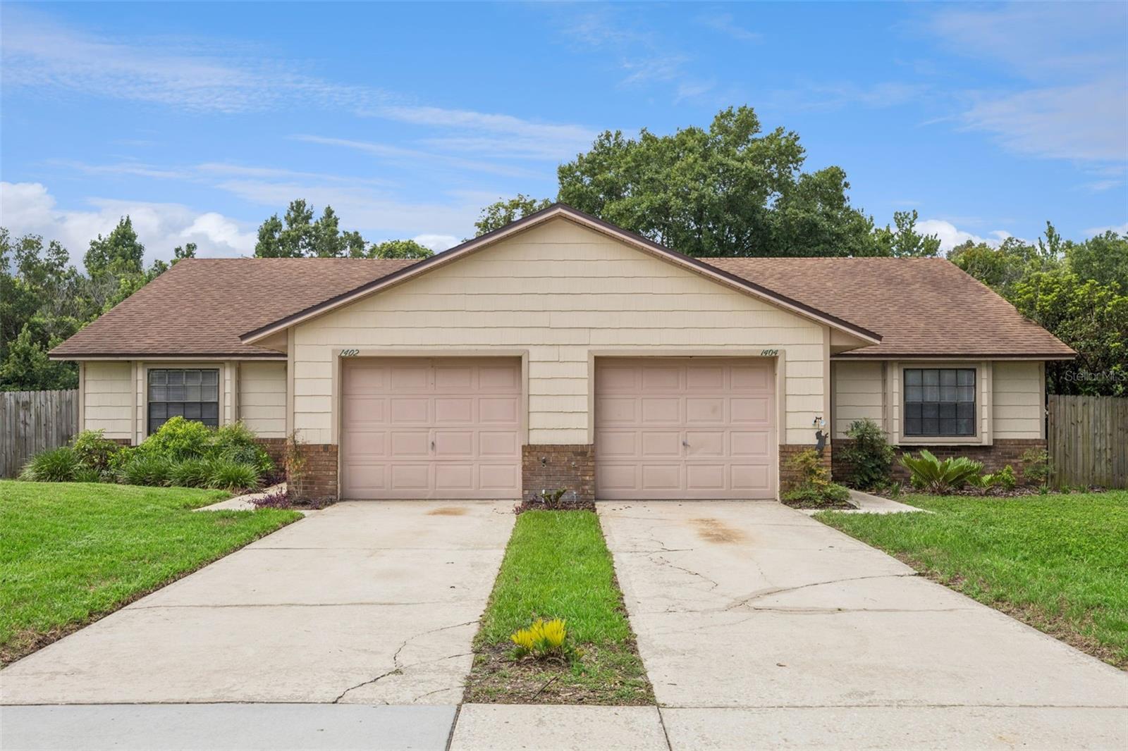 1402 & 1404 PLEASANT OAK LANE