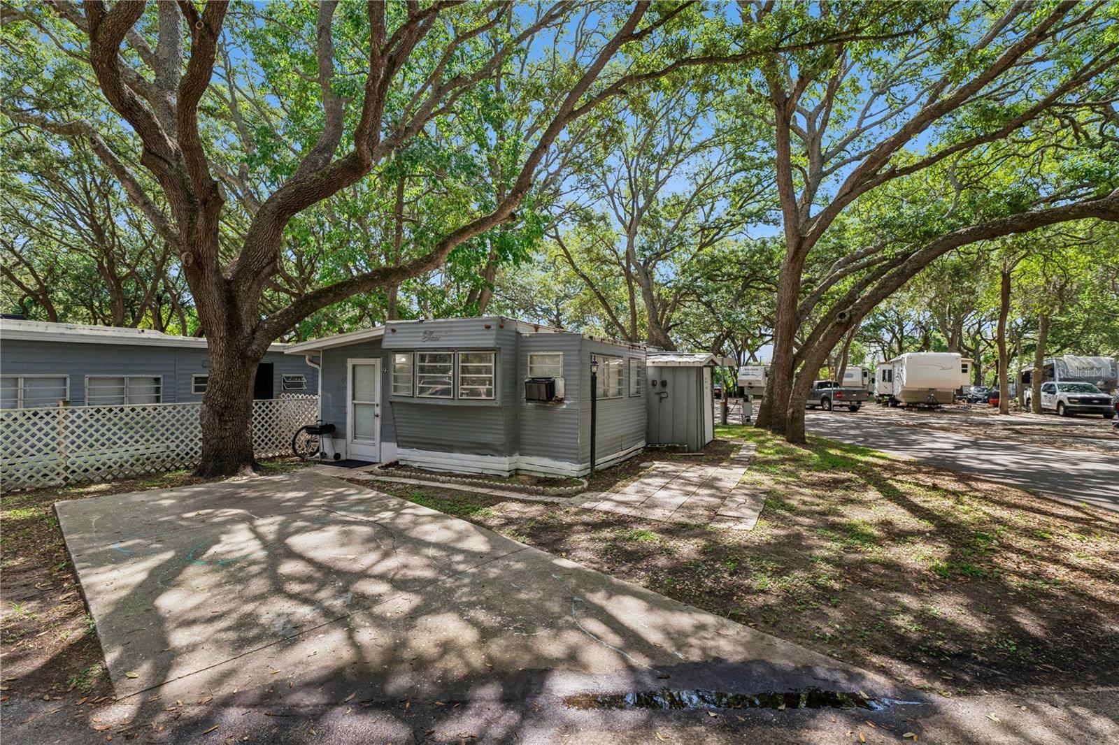 3000 CLARCONA ROAD Unit 2215