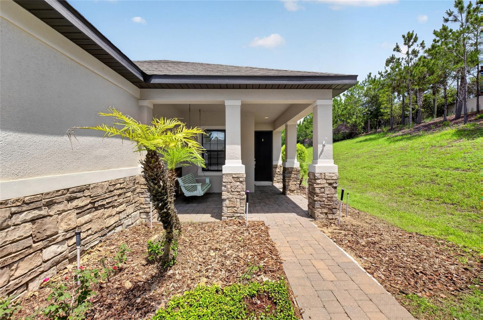 Listing photo 3 for 2612 Frazeek Ct