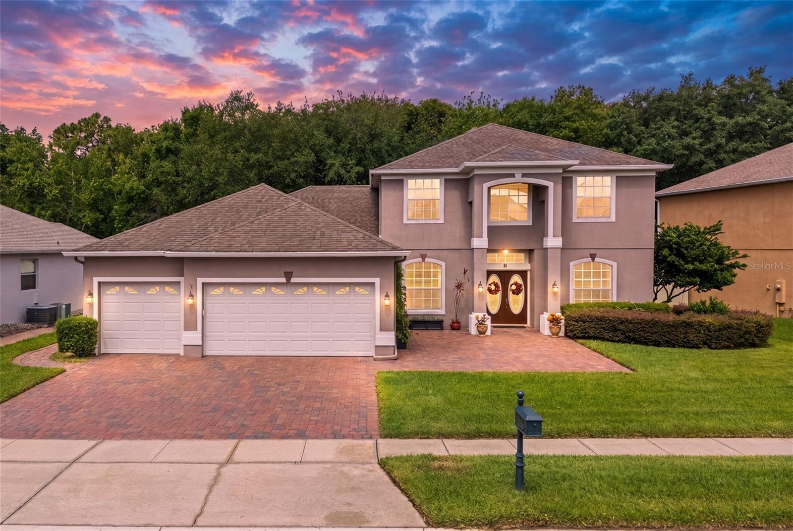 2438 GREENWILLOW DRIVE