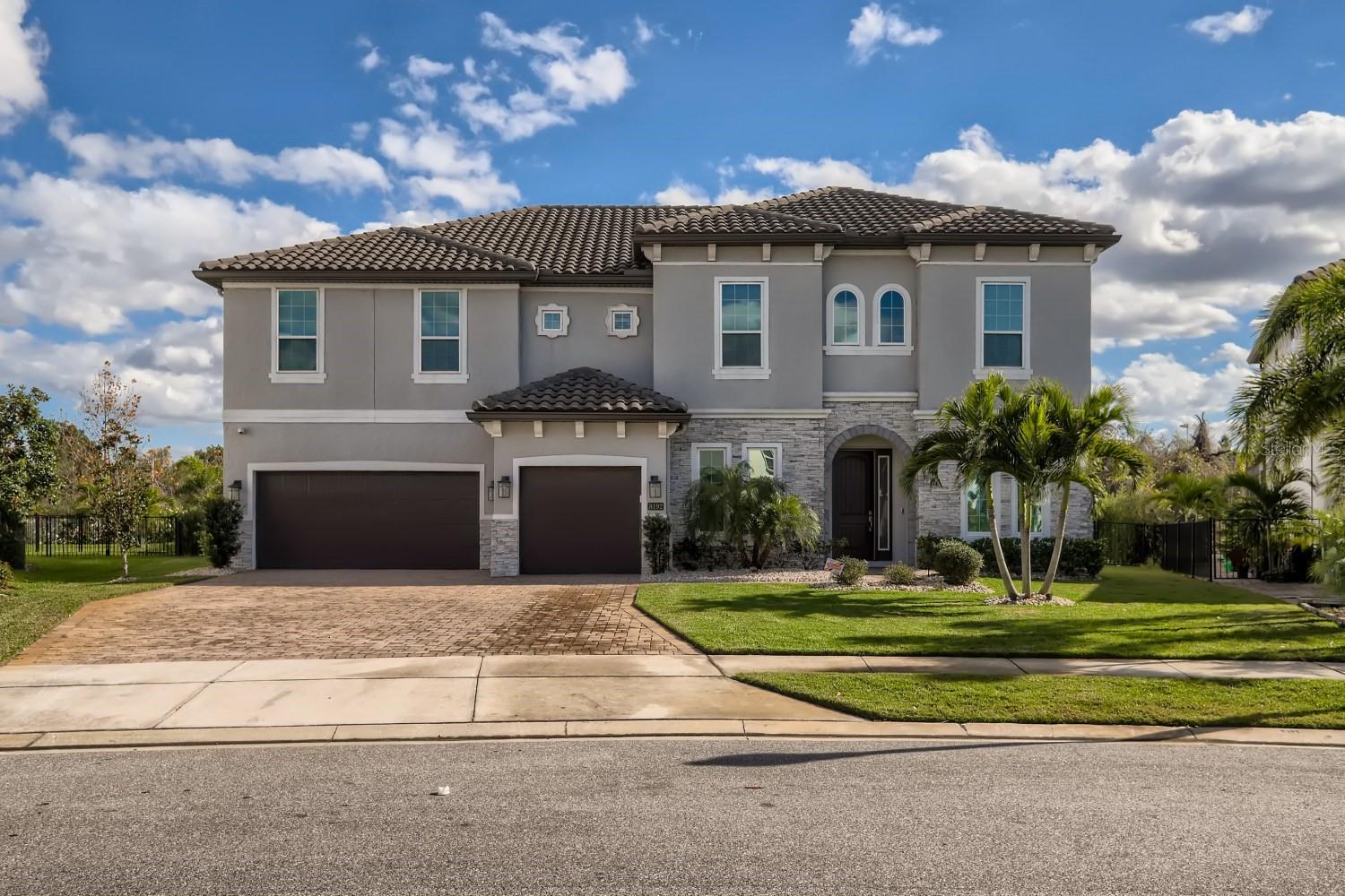 8192 LUDINGTON CIRCLE