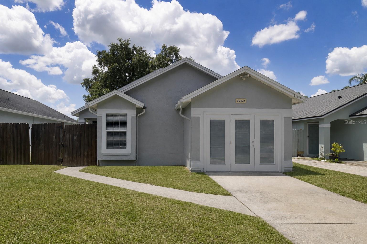 9752 PINEY POINT CIRCLE