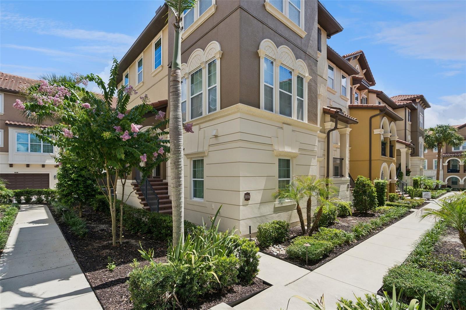 1016 PARMA CIRCLE