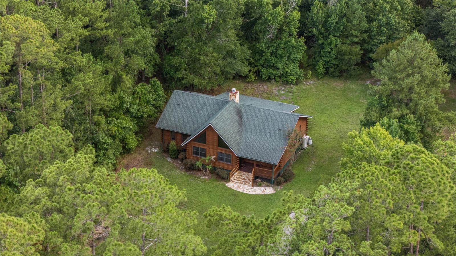 712 MALLARD DRIVE