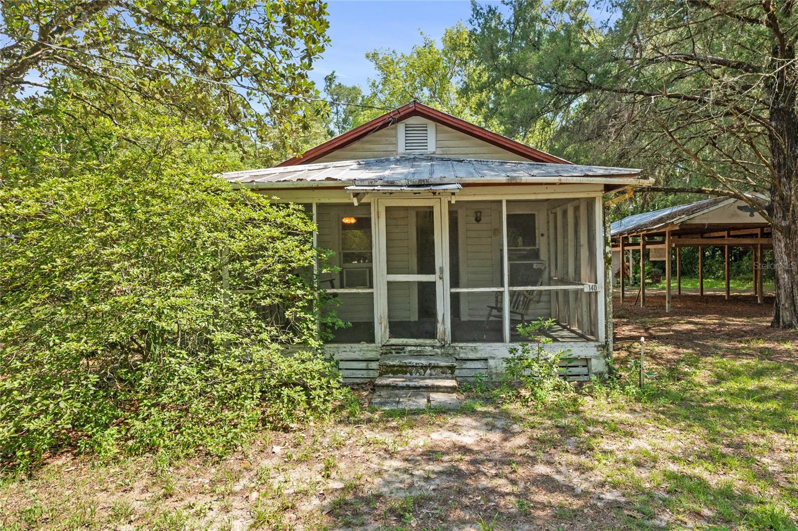 140 W PONKAN ROAD