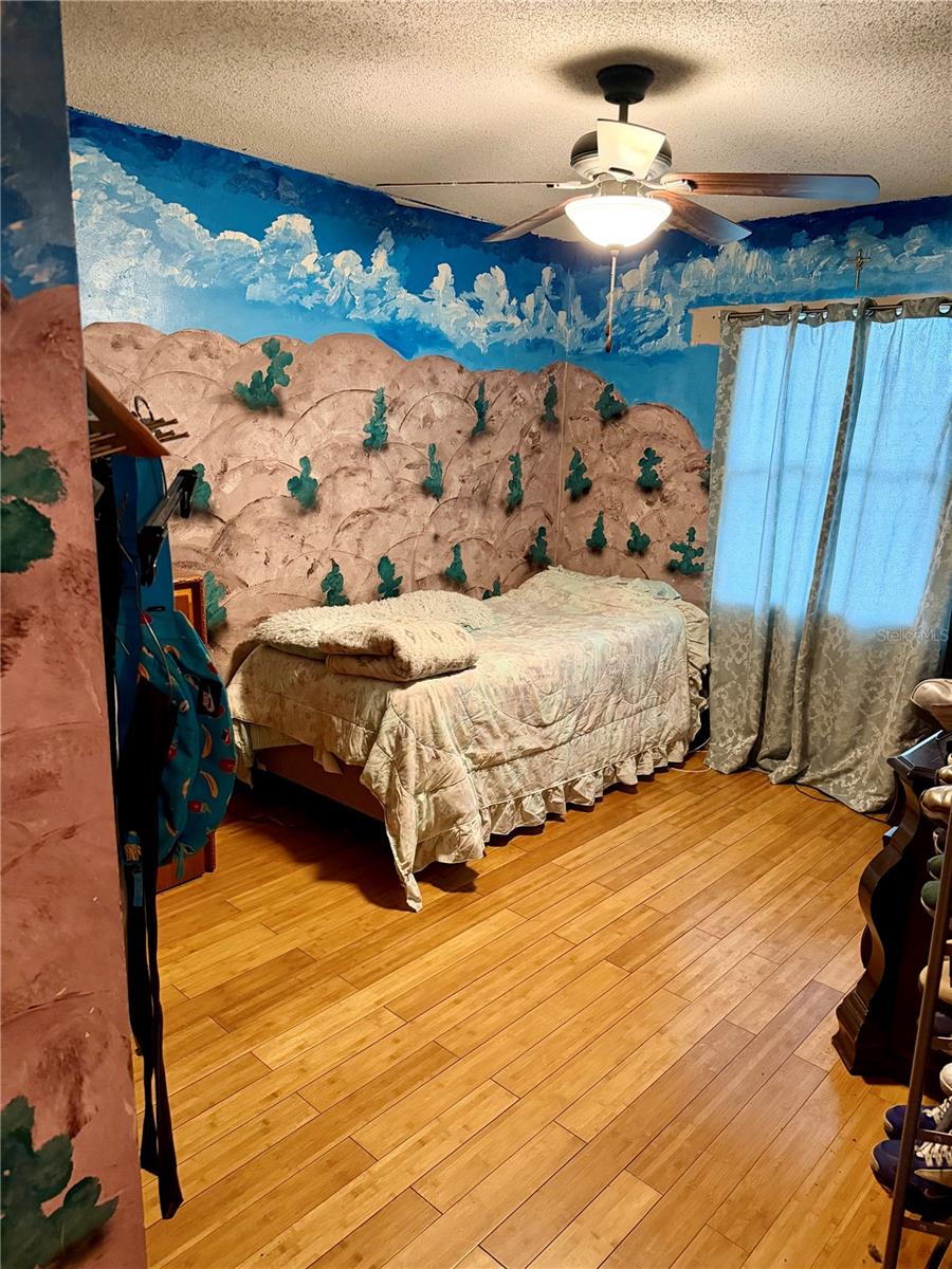 Photo 31
