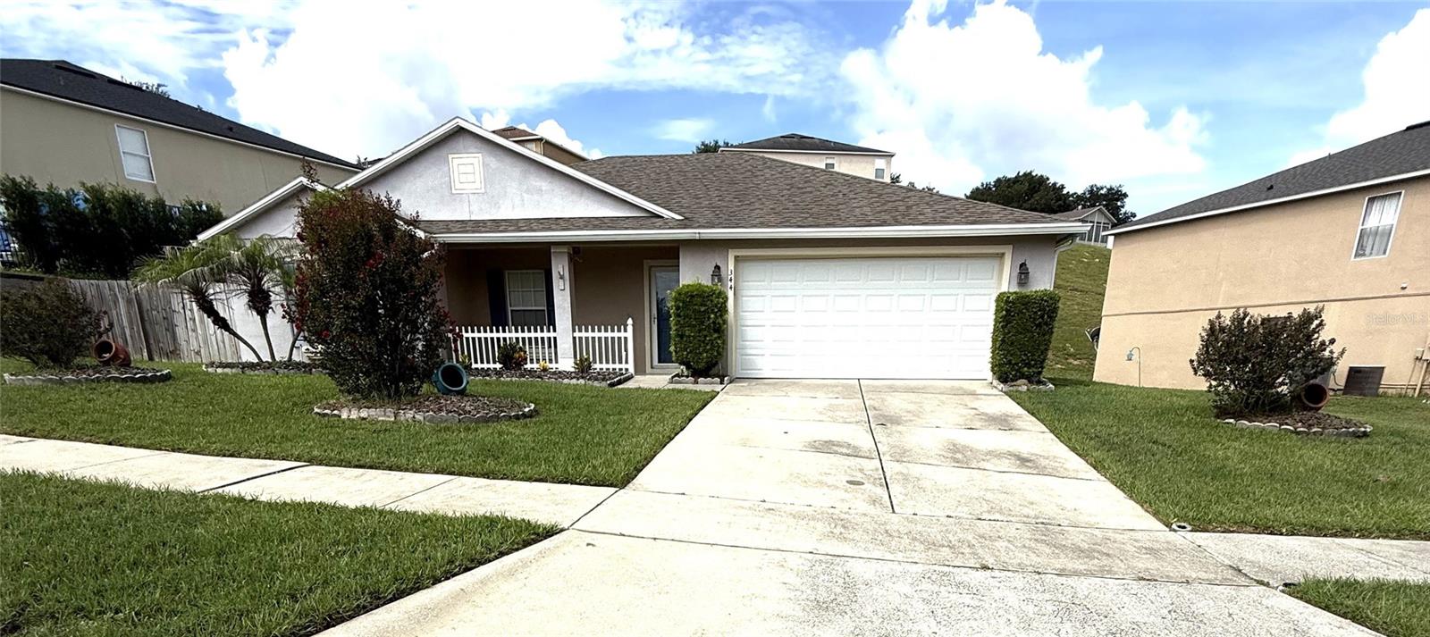 Listing photo 1 for 344 Sky Valley St