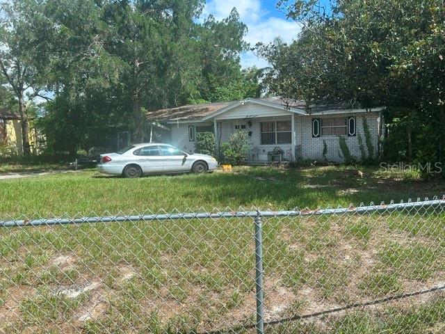 5316 BONNIE BRAE CIRCLE