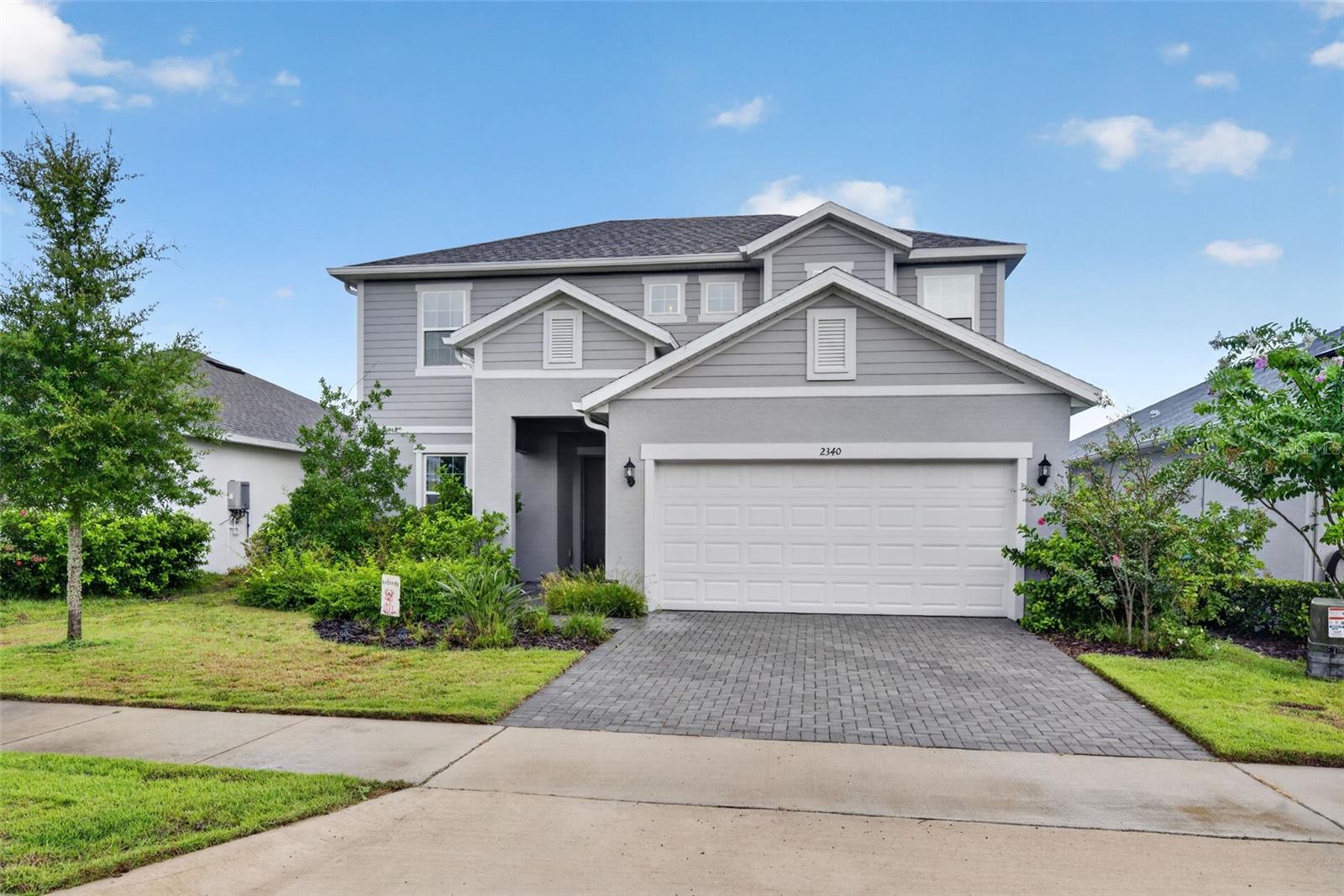Listing photo 3 for 2340 Sirena Ln