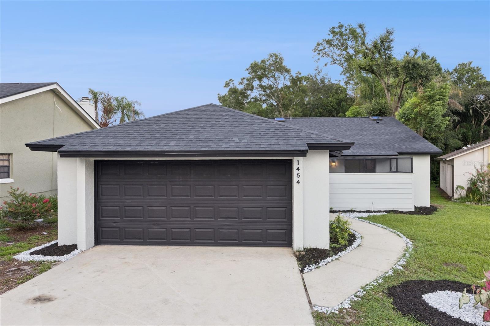 1454 KING COURT