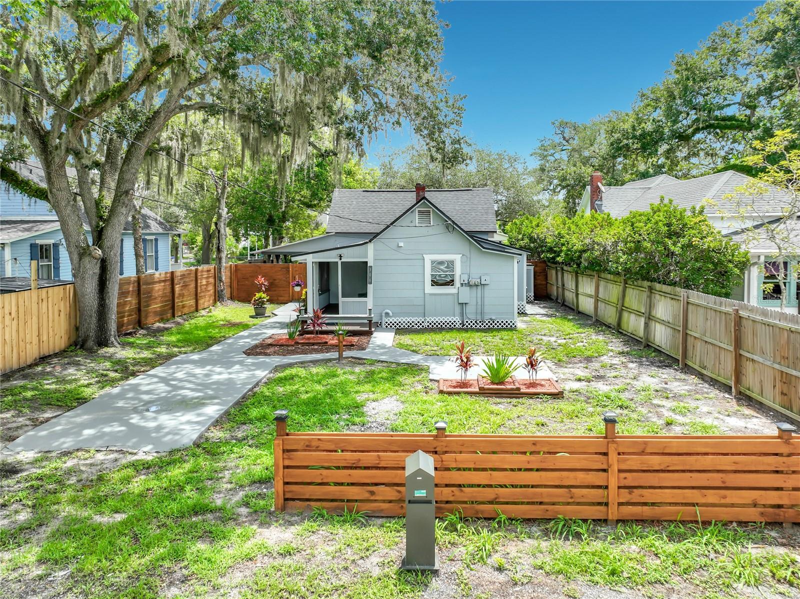 Photo 64
