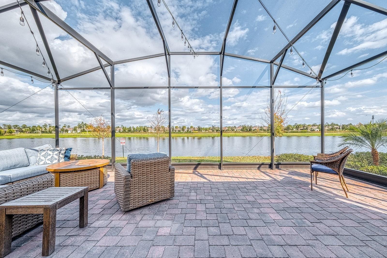 2505 CLIFF WAY