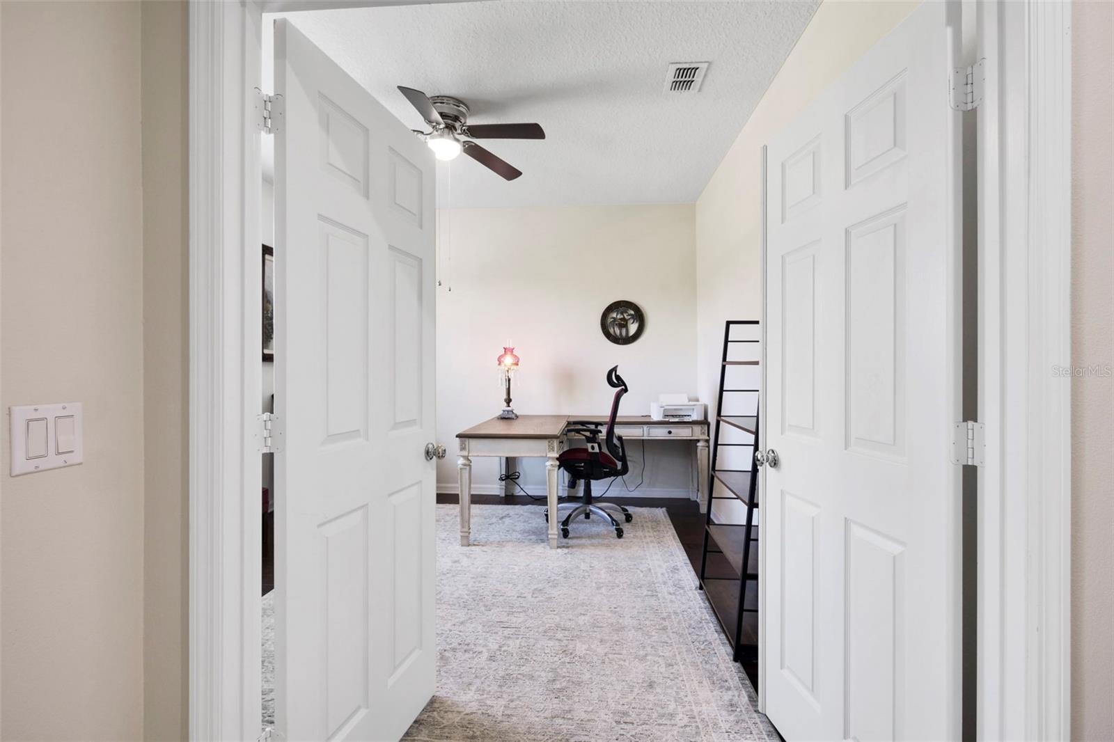 Listing photo 3 for 21315 Sorraia Cv