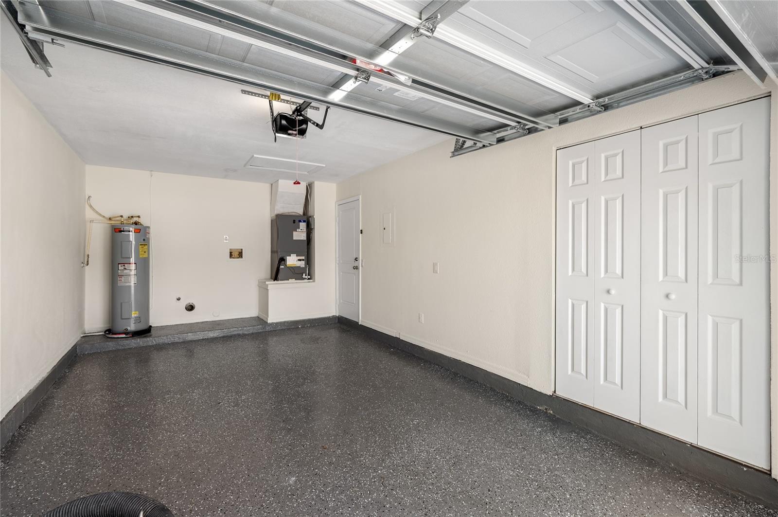 Photo 36