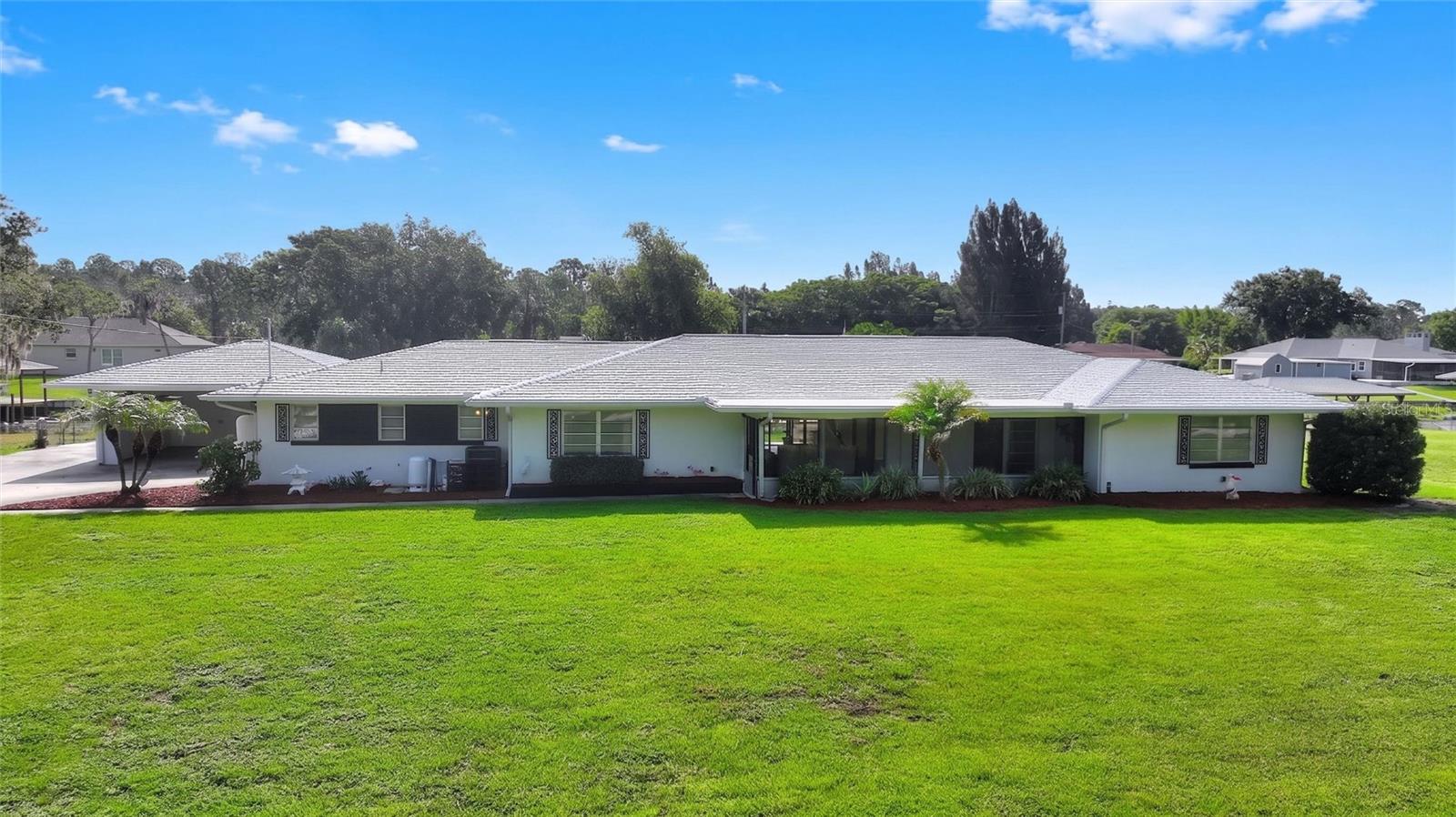 Listing photo 1 for 6197 Amaryllis Dr