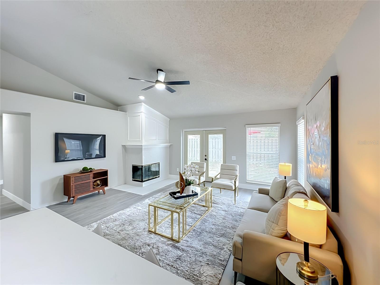 Photo 33