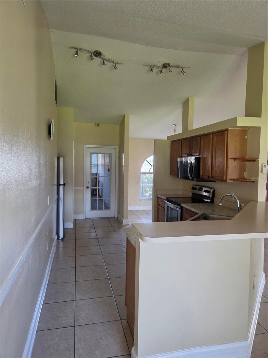 Photo 8