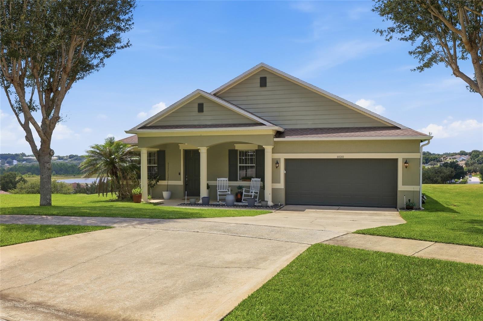 Listing photo 3 for 1020 Sailing Bay Dr