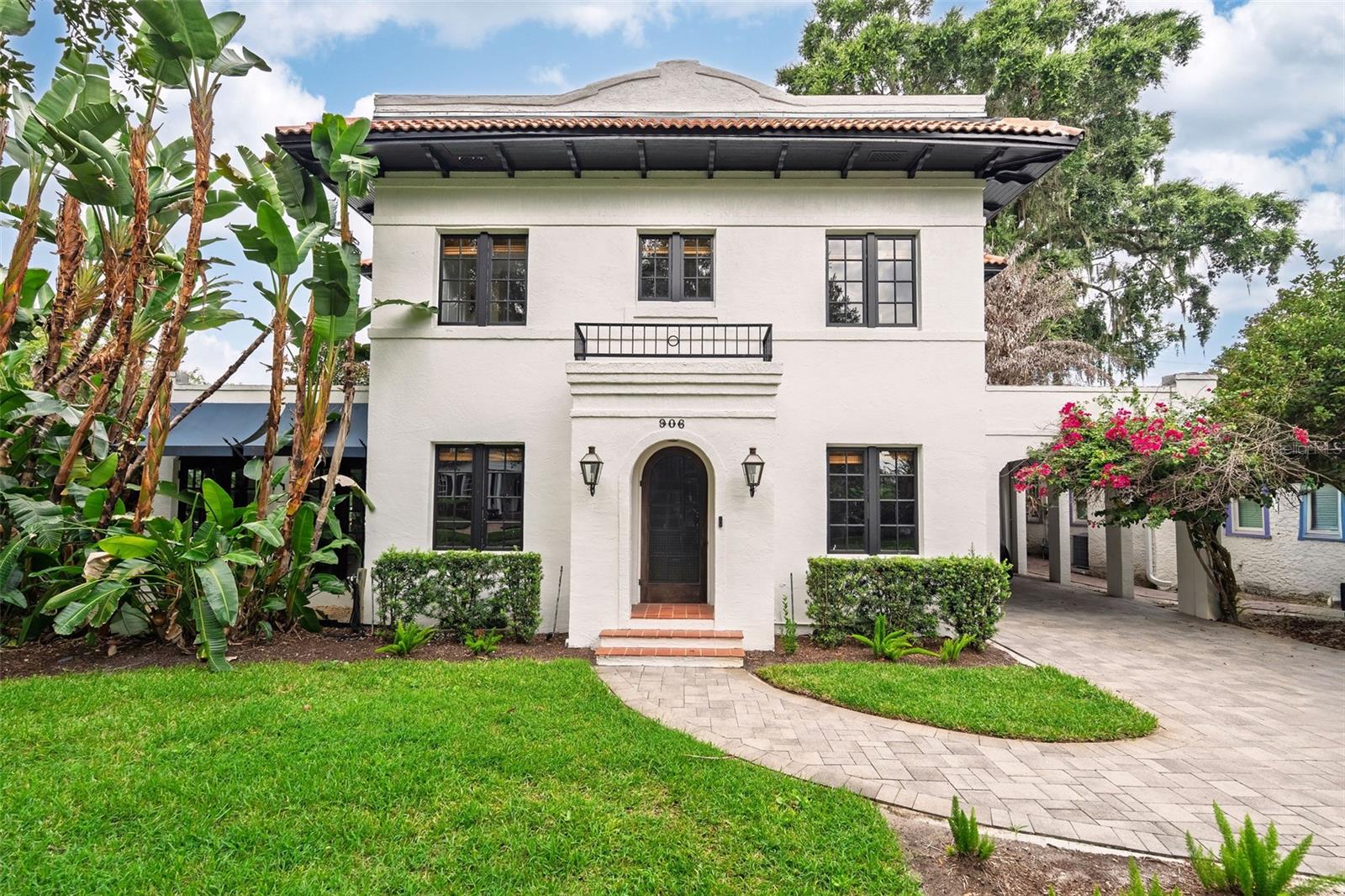 906 ALHAMBRA COURT