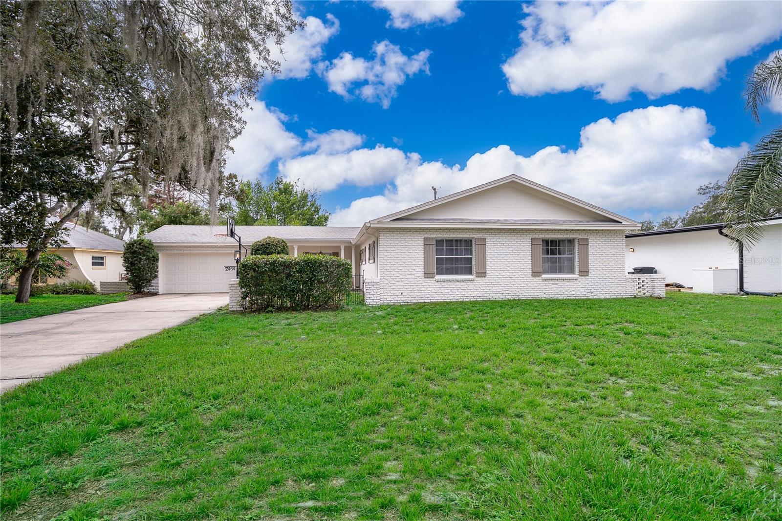 2464 HUNTERFIELD ROAD