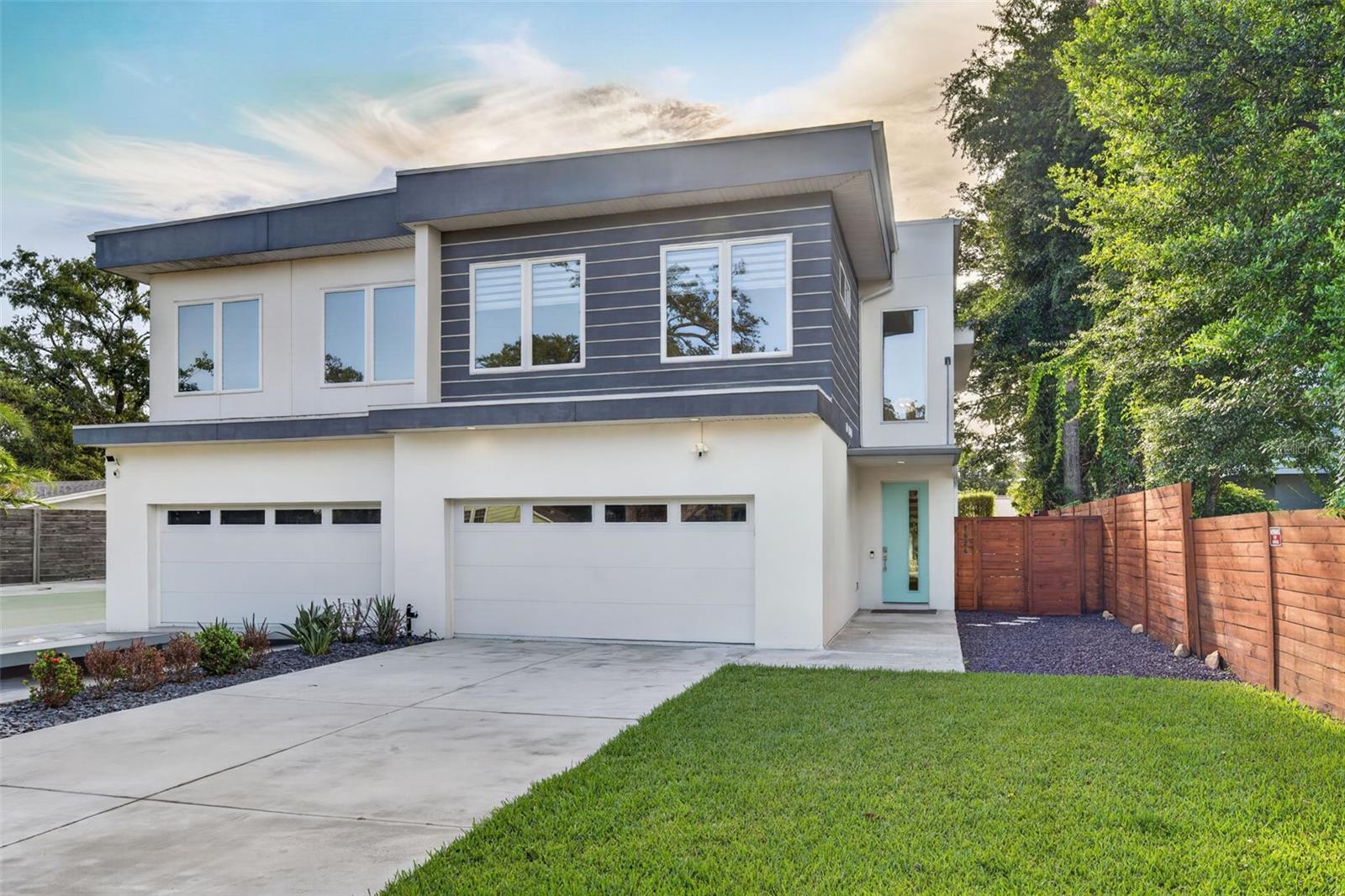 1424 RIDGEWOOD AVENUE