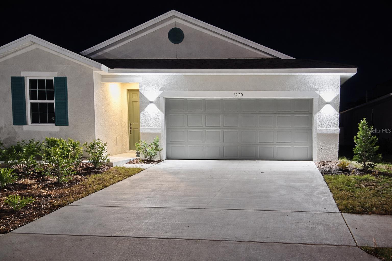 Listing photo 1 for 1220 Mattie Pointe Blvd