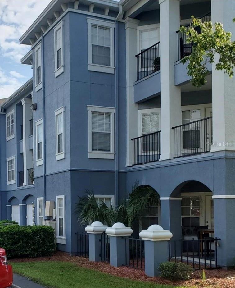 3621 CONROY ROAD Unit 720
