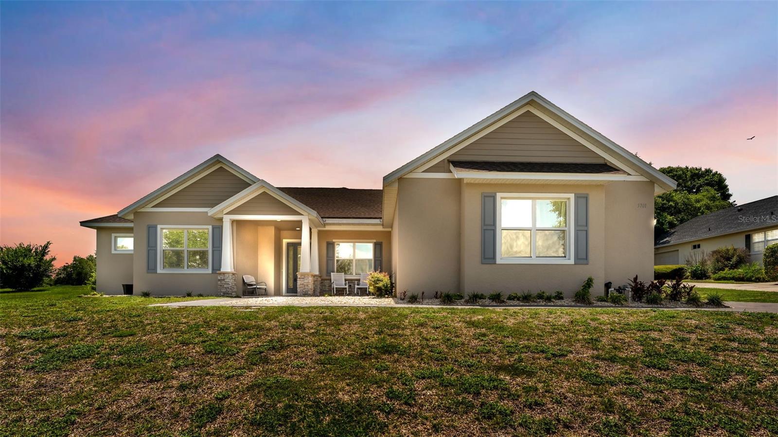Listing photo 1 for 5701 Crestview Dr