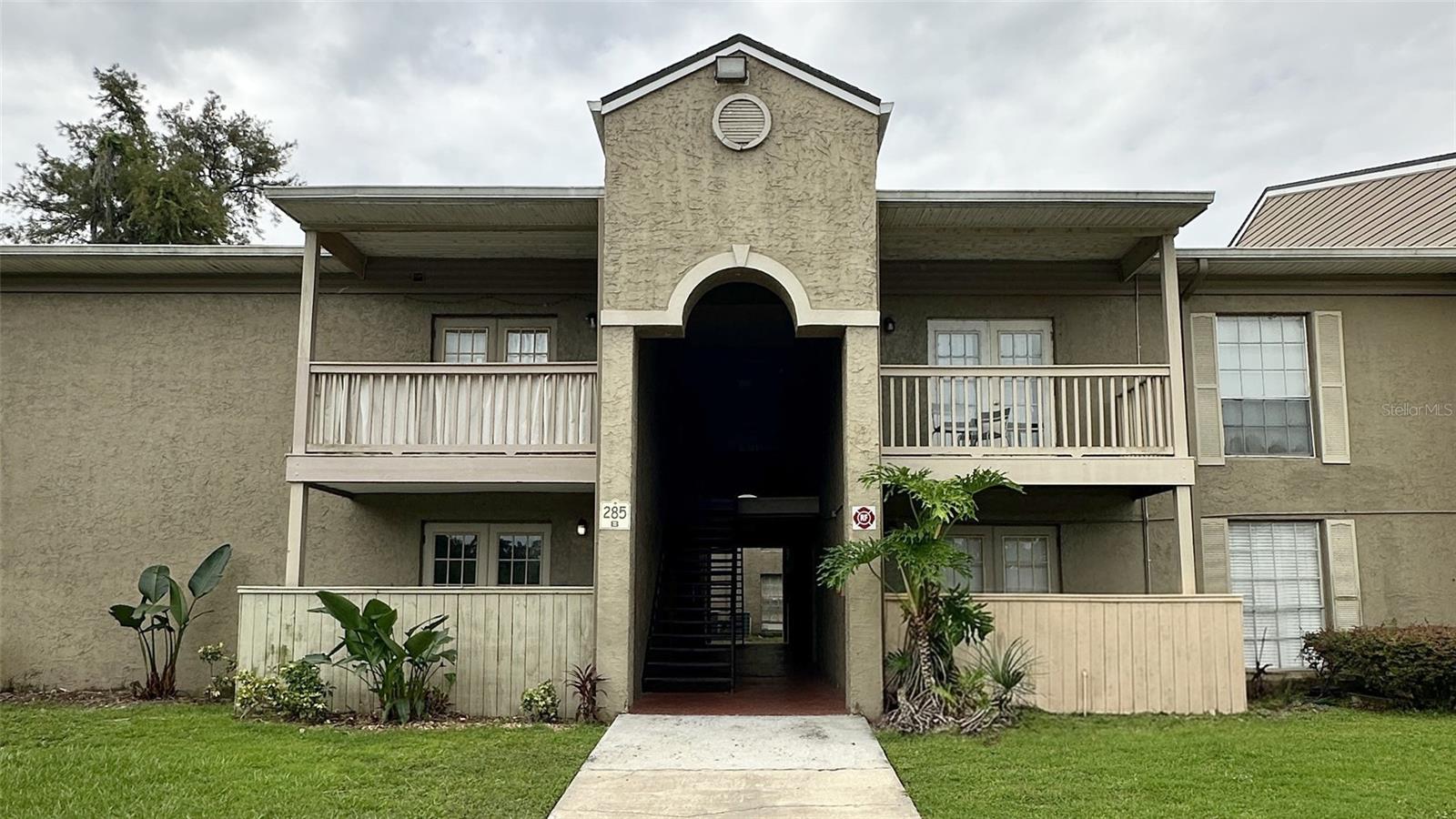 285 WYMORE ROAD Unit 105