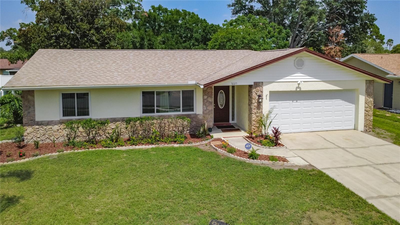 5225 ALBERT DRIVE