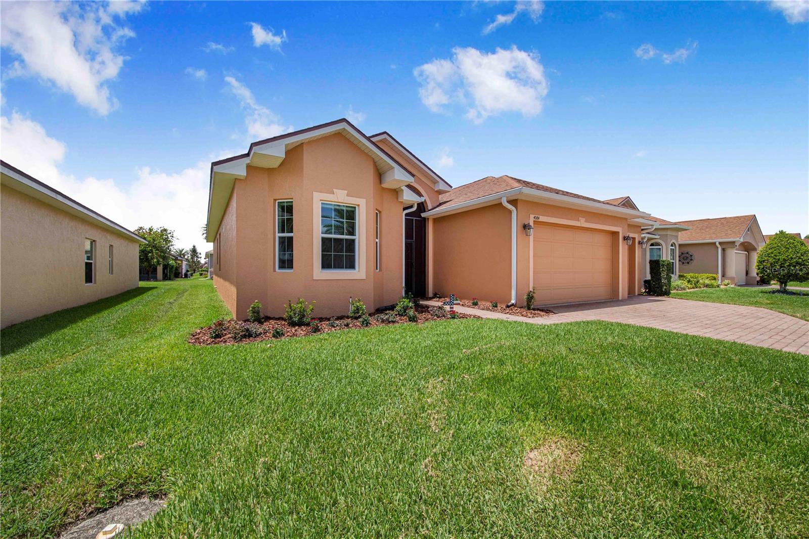 Listing photo 3 for 4084 Stone Creek Loop