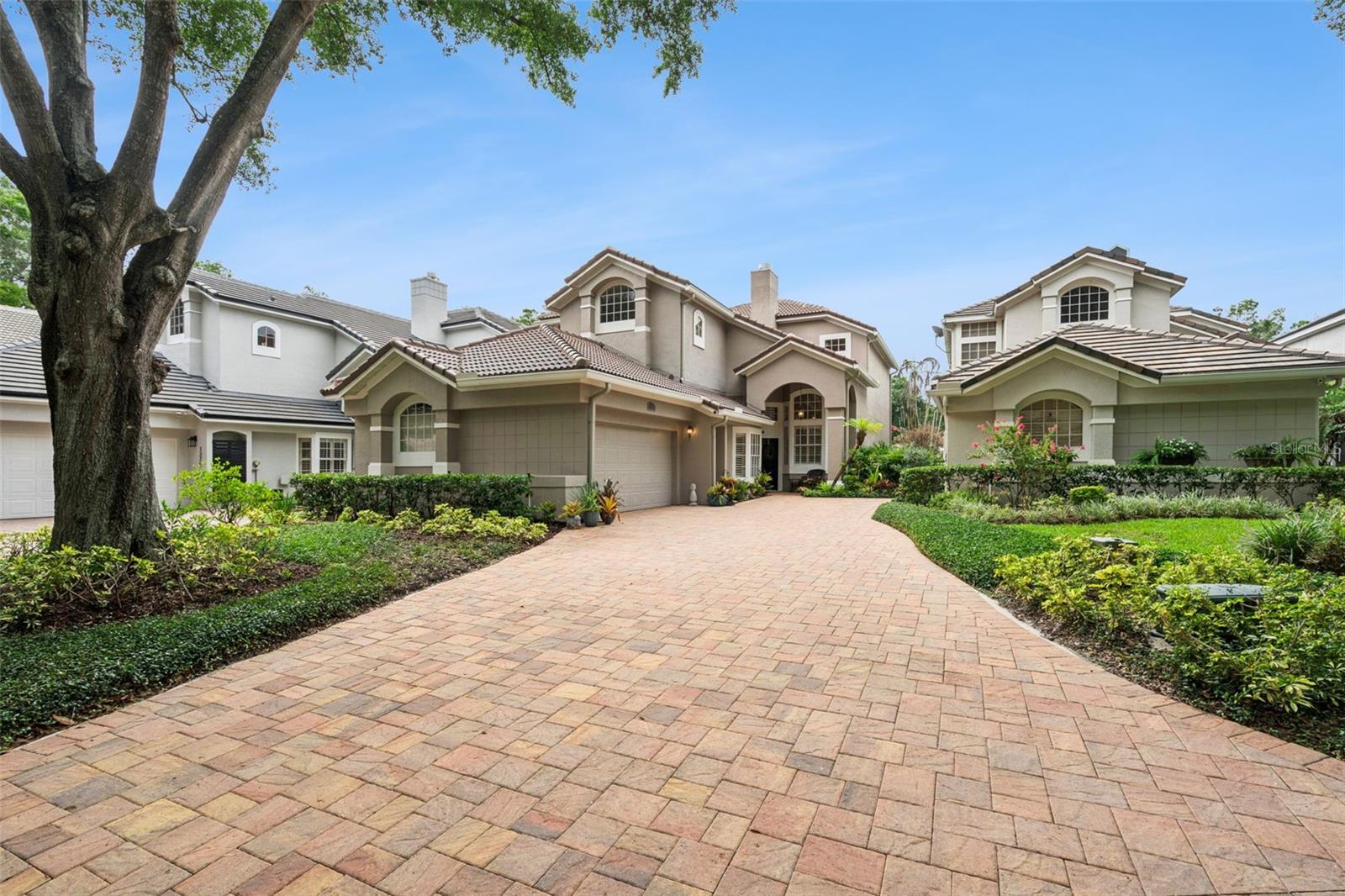 1279 GLENCREST DRIVE