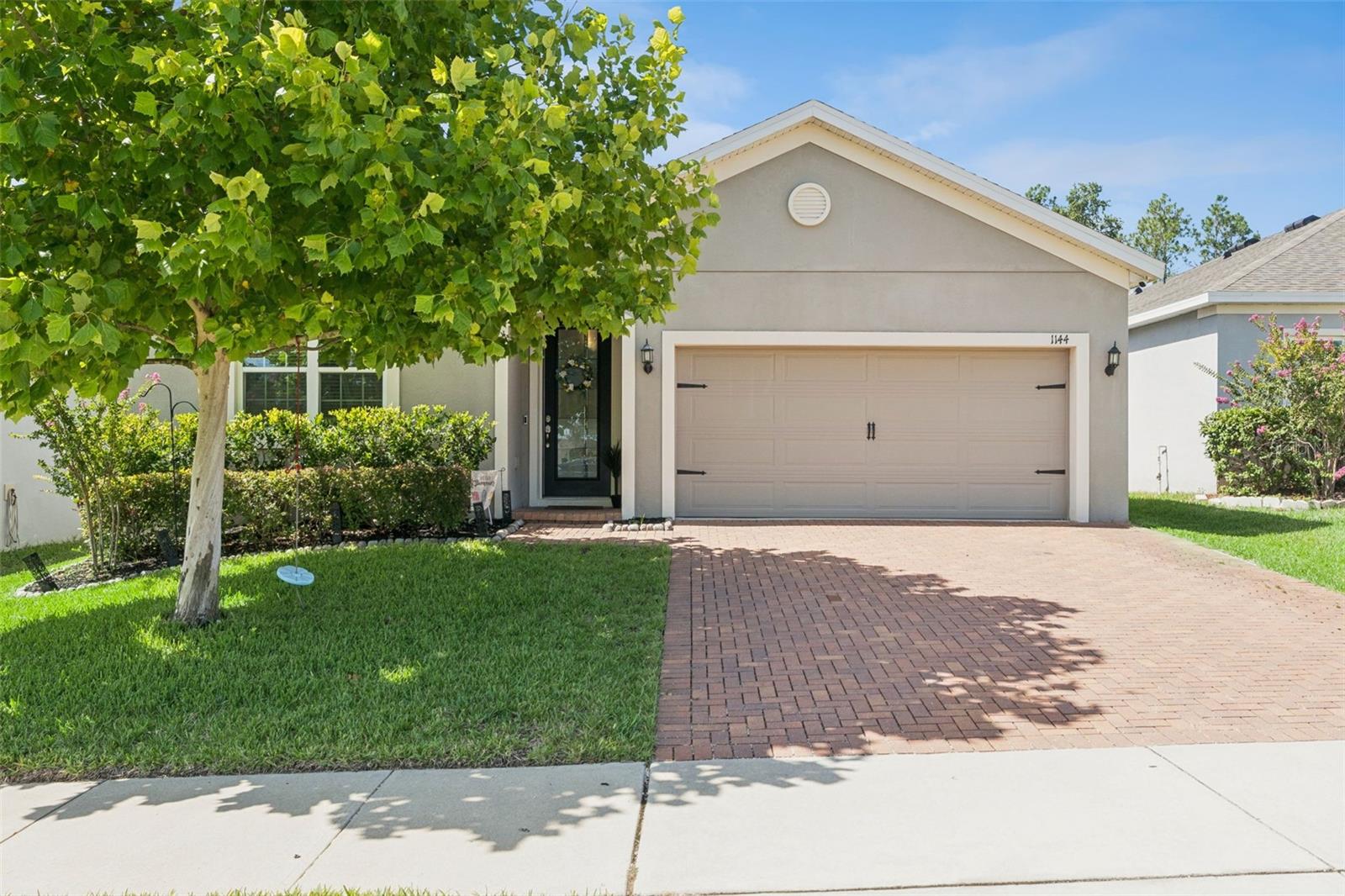 Listing photo 1 for 1144 Cavender Creek Rd