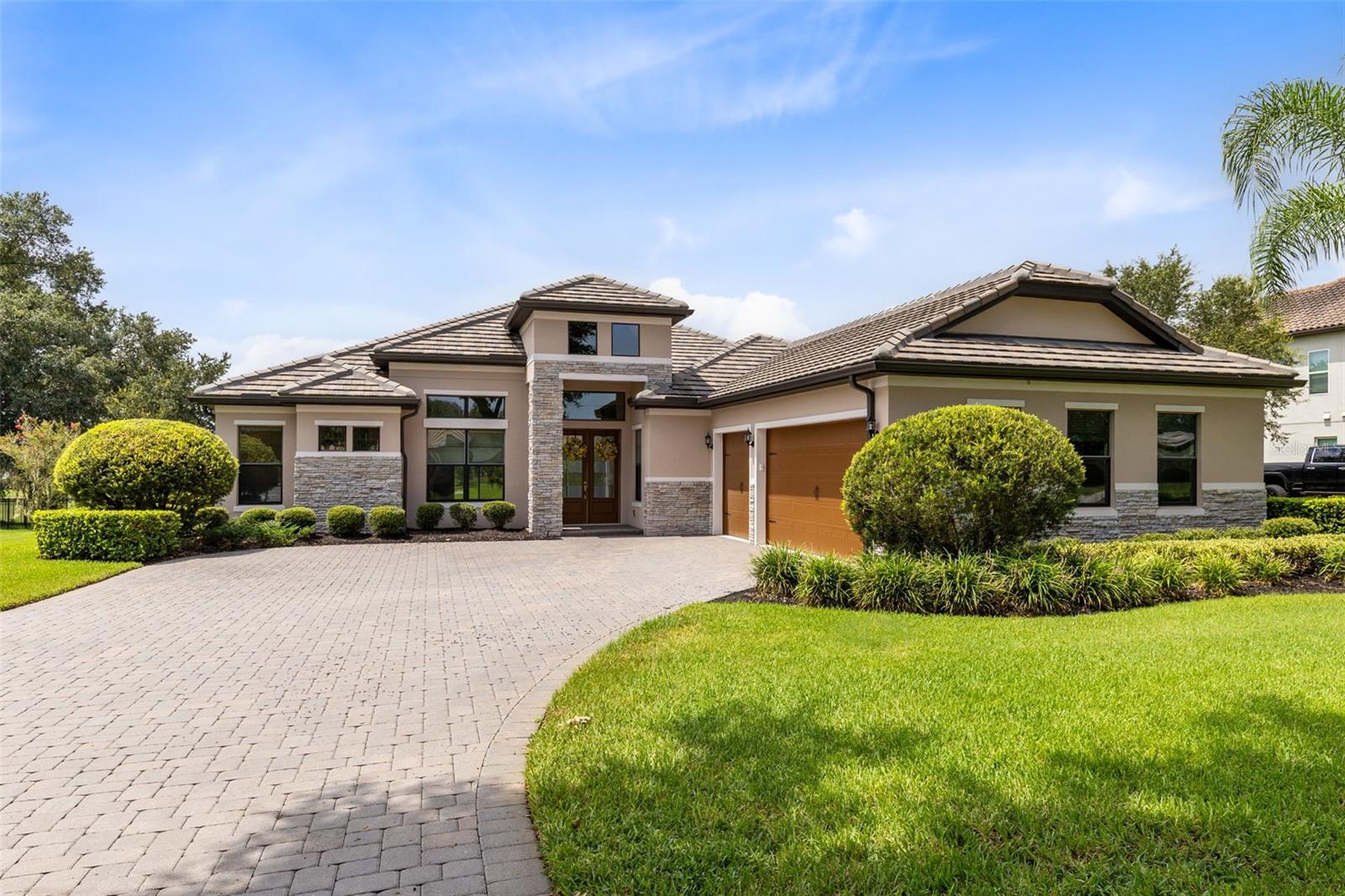 Listing photo 3 for 25858 Crossings Bluff Ln