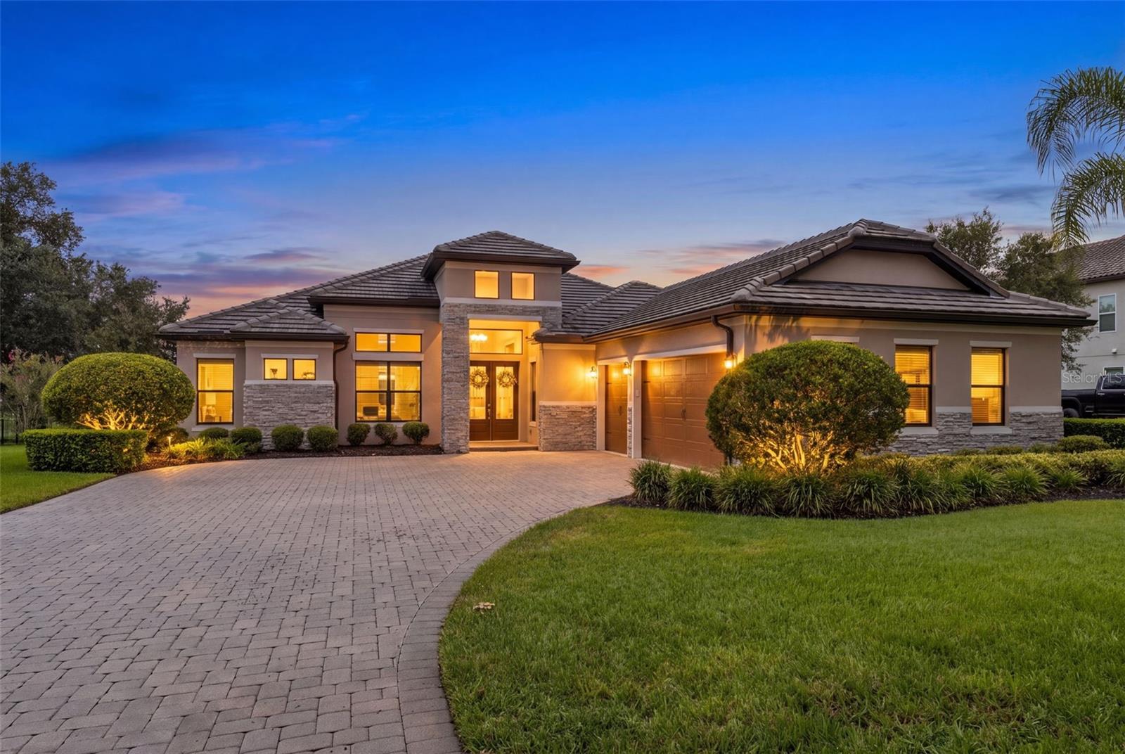 Listing photo 1 for 25858 Crossings Bluff Ln