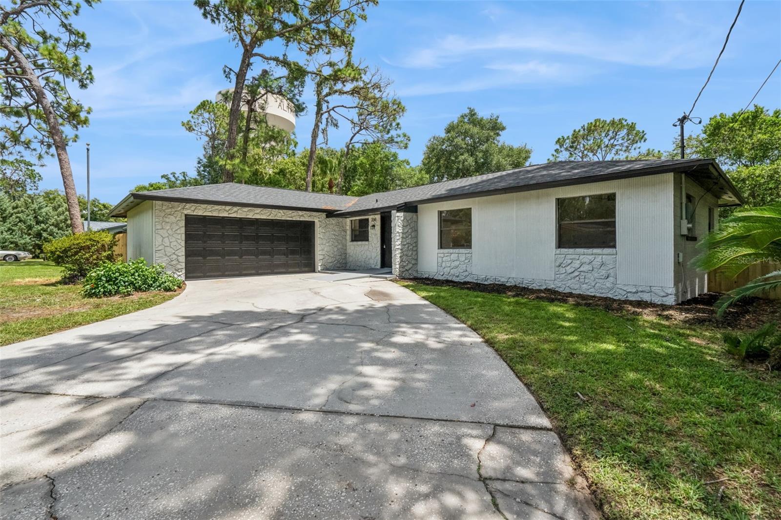 336 TANGERINE STREET