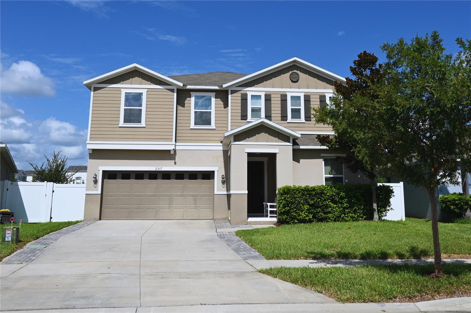 2517 BISCOTTO CIRCLE