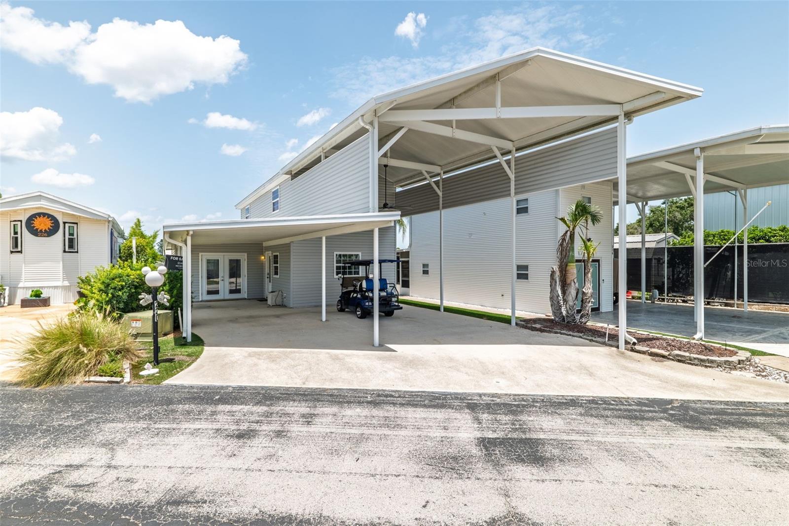 Listing photo for 220 St George Dr