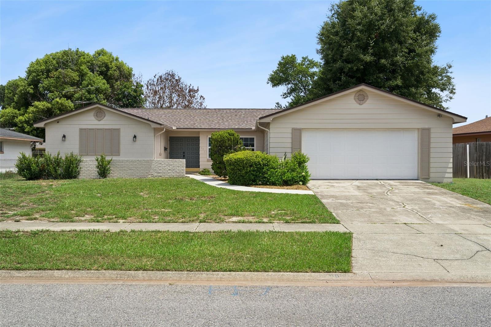 6613 HENRICH DRIVE