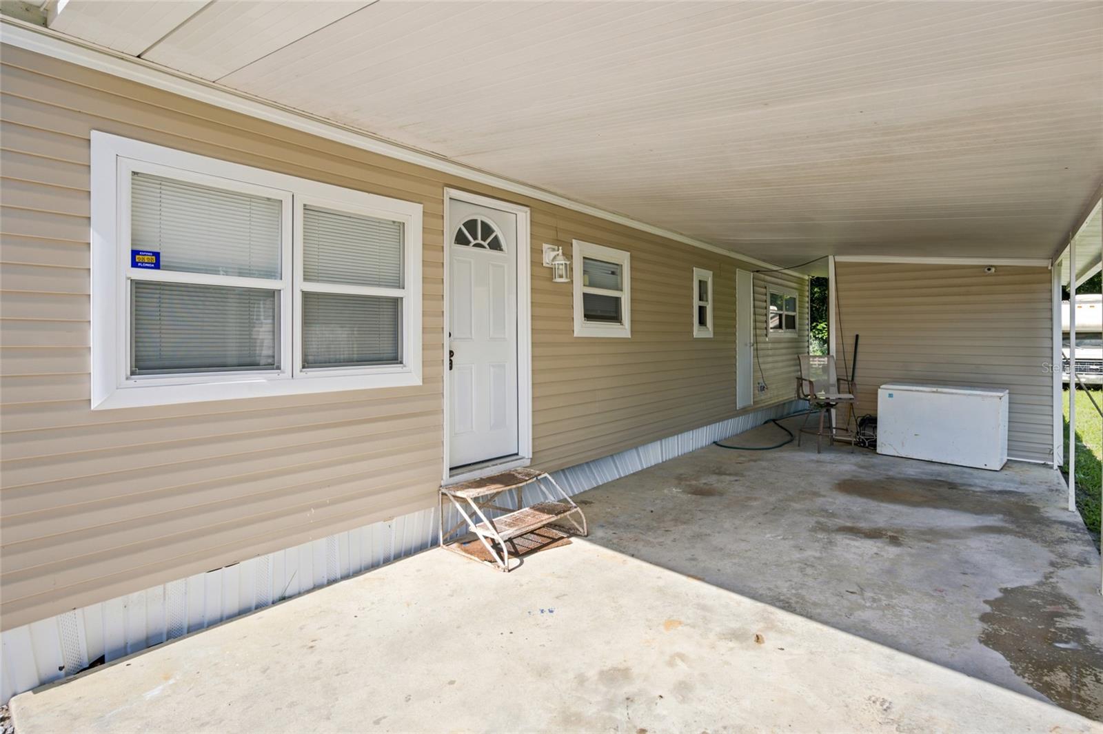 Listing photo 2 for 36603 Skycrest Blvd