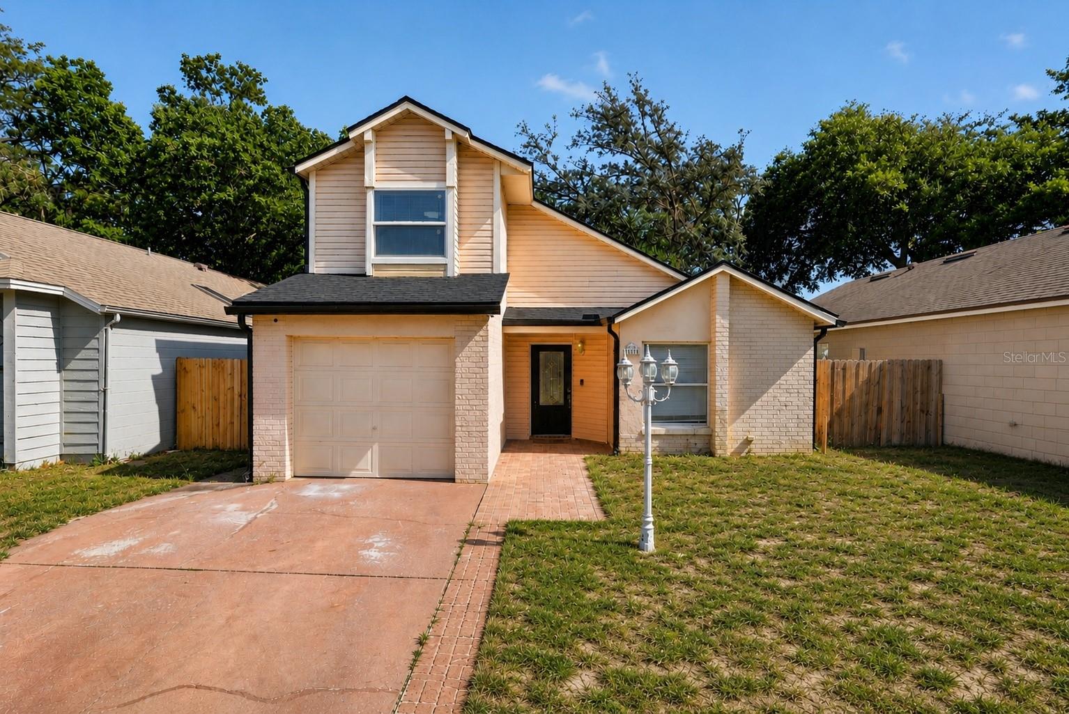 1243 PIN OAK DRIVE