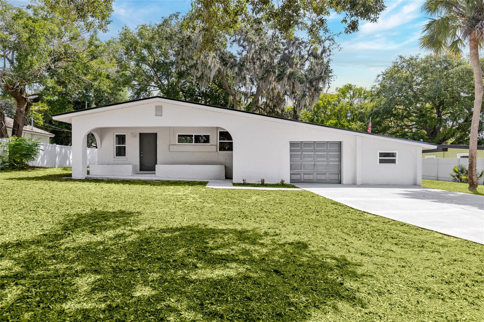 1375 LAKE DRIVE
